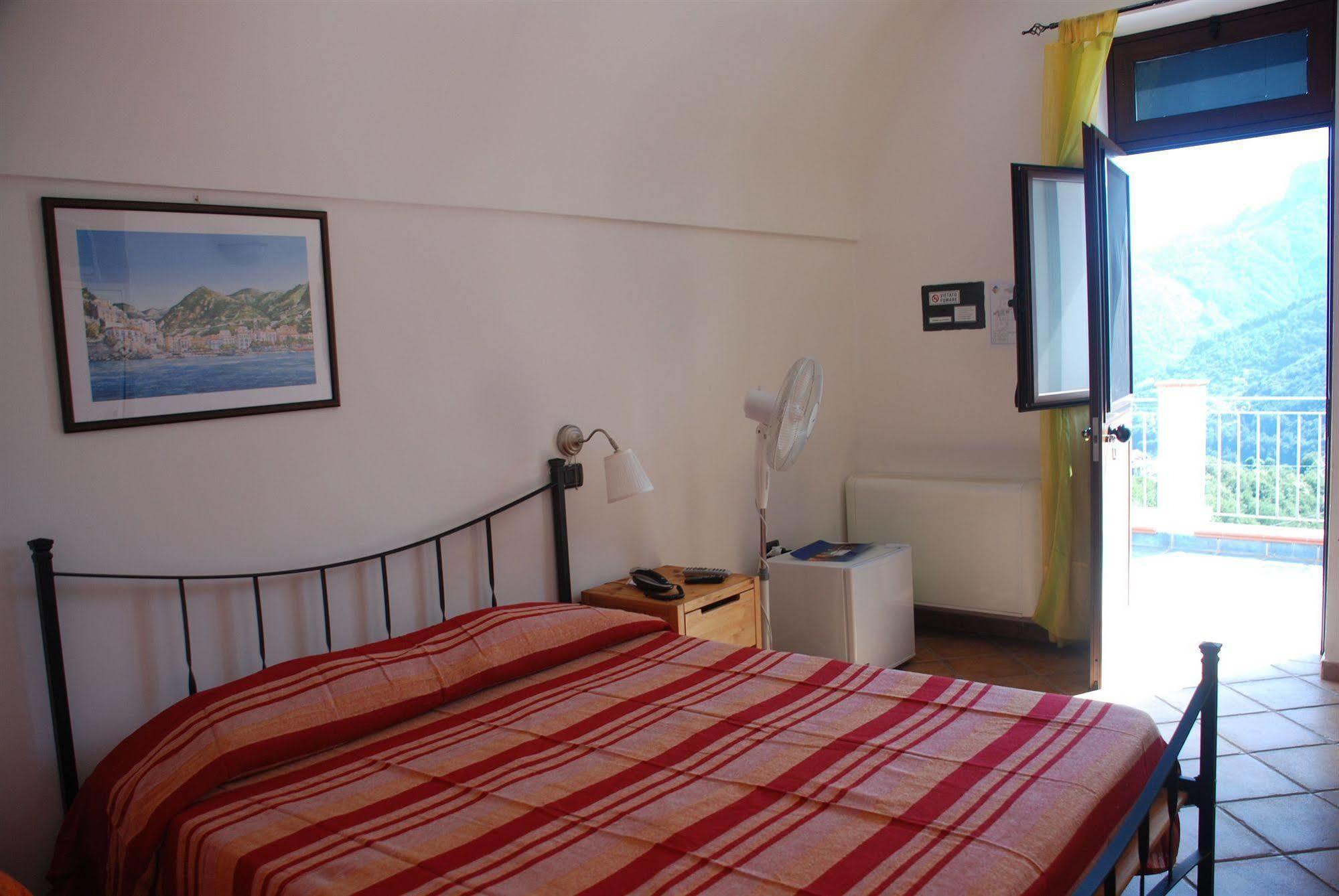 Bed and Breakfast Puesta De Sol Tramonti Exterior foto